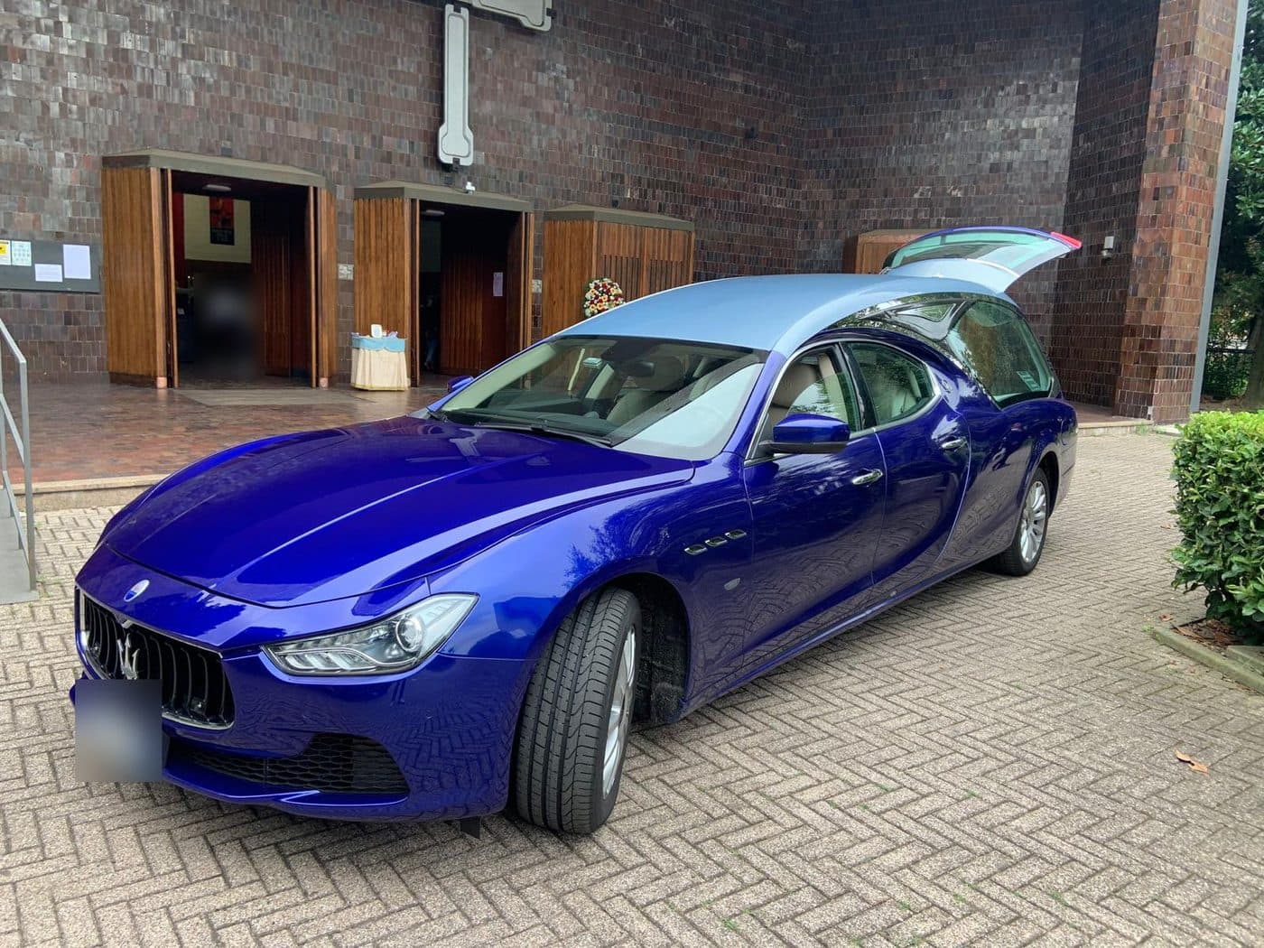 Carro funebre Maserati
